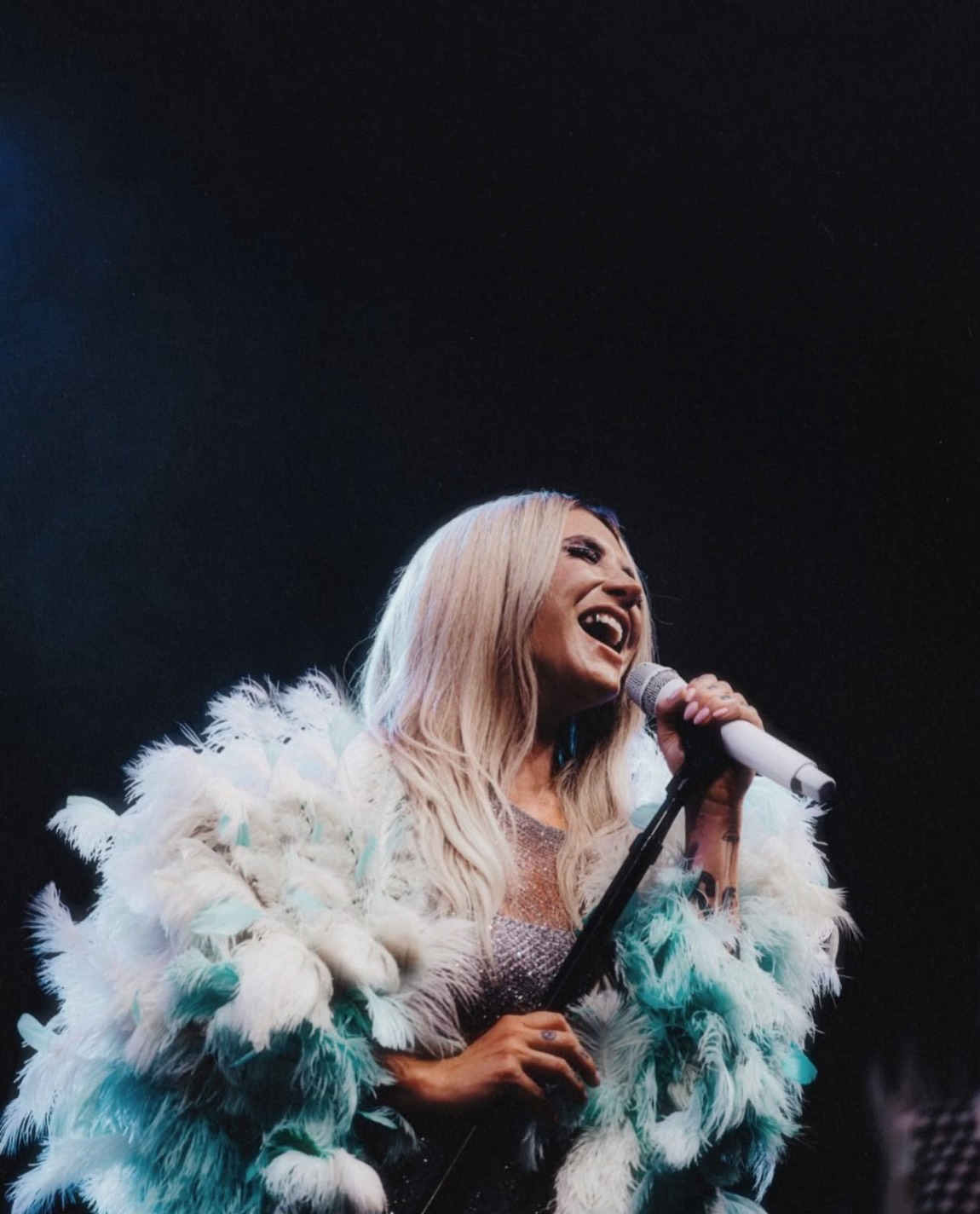 Kesha ライブ